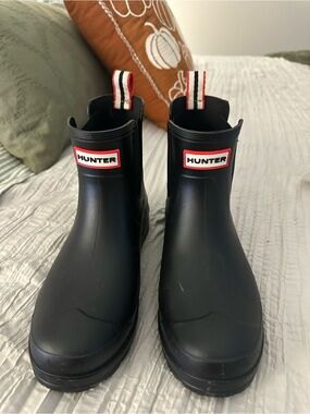 Hunter Black Short Rain Boots